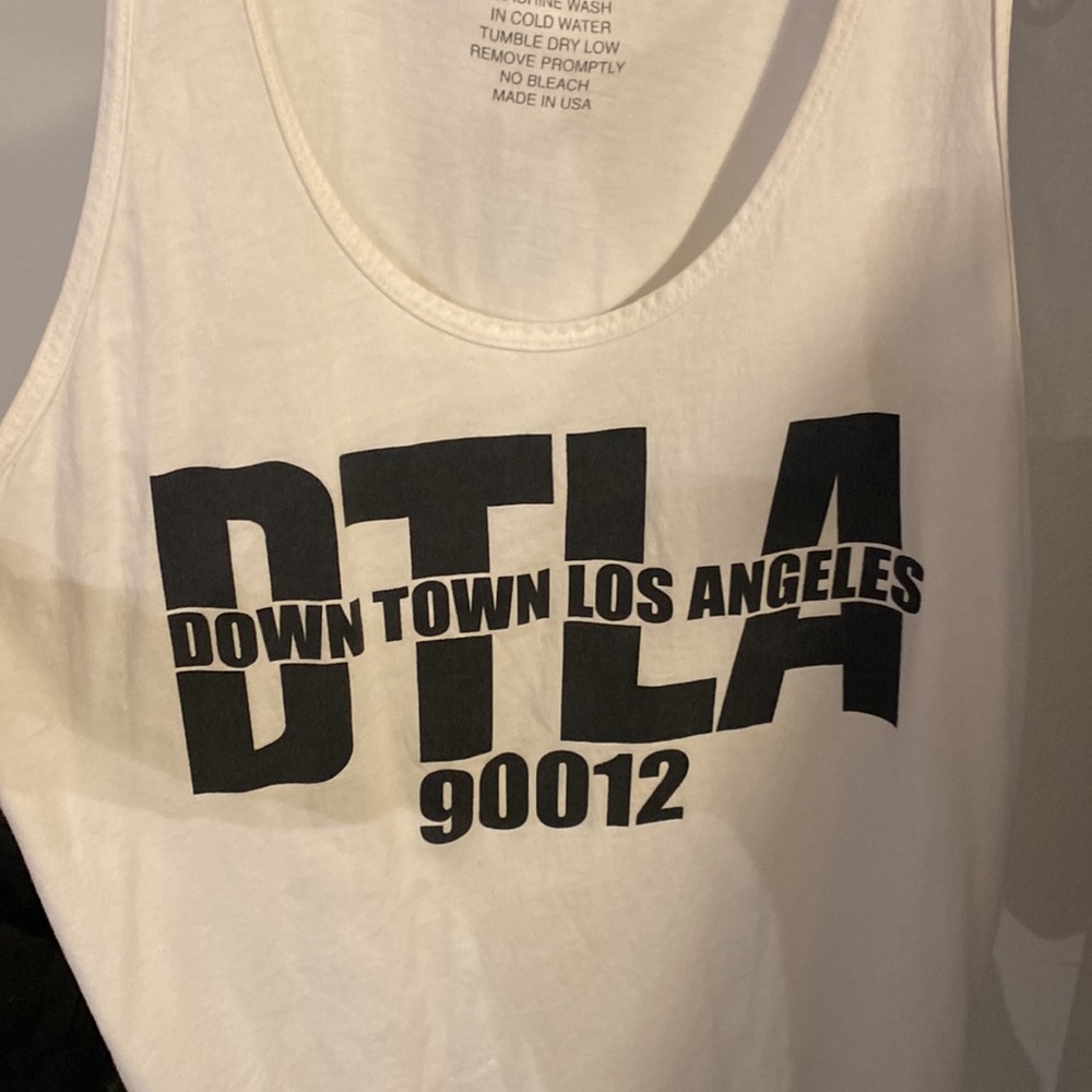 LA OVERSIZED TANK